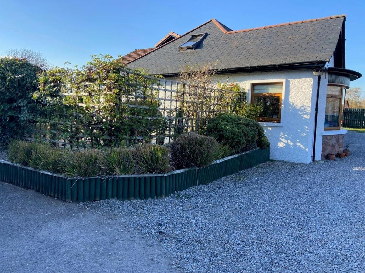 Chalet On The Green - Self Contained With Parking. Inshes Exterior foto